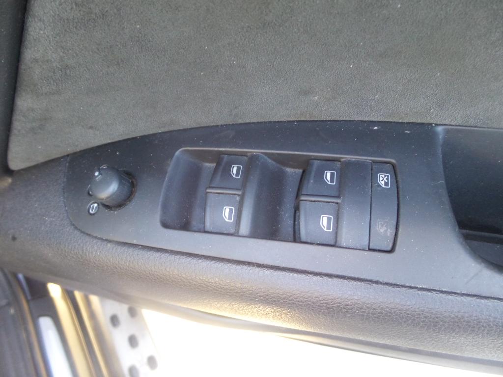2008 Audi Q7 Left Front Window Reg/Motor View Auto part Left Front Window Reg/Motor Audi Q7 2008