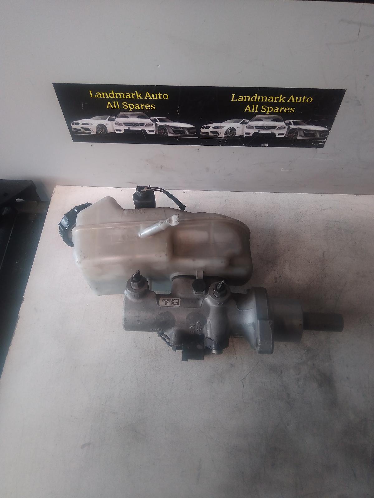 View Auto part Master Cylinder Volkswagen Transporter 2016
