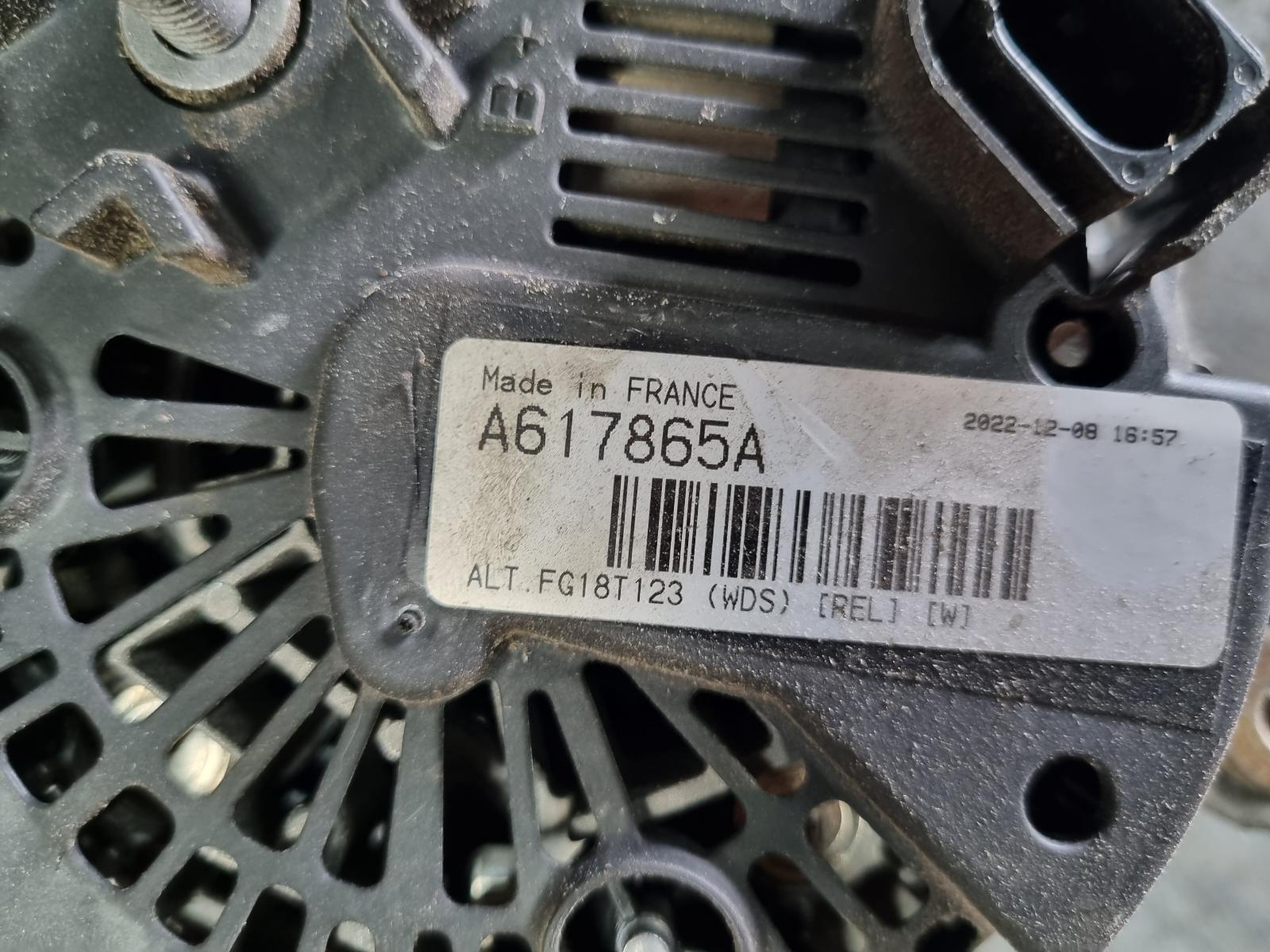 View Auto part Alternator Volkswagen Transporter 2016