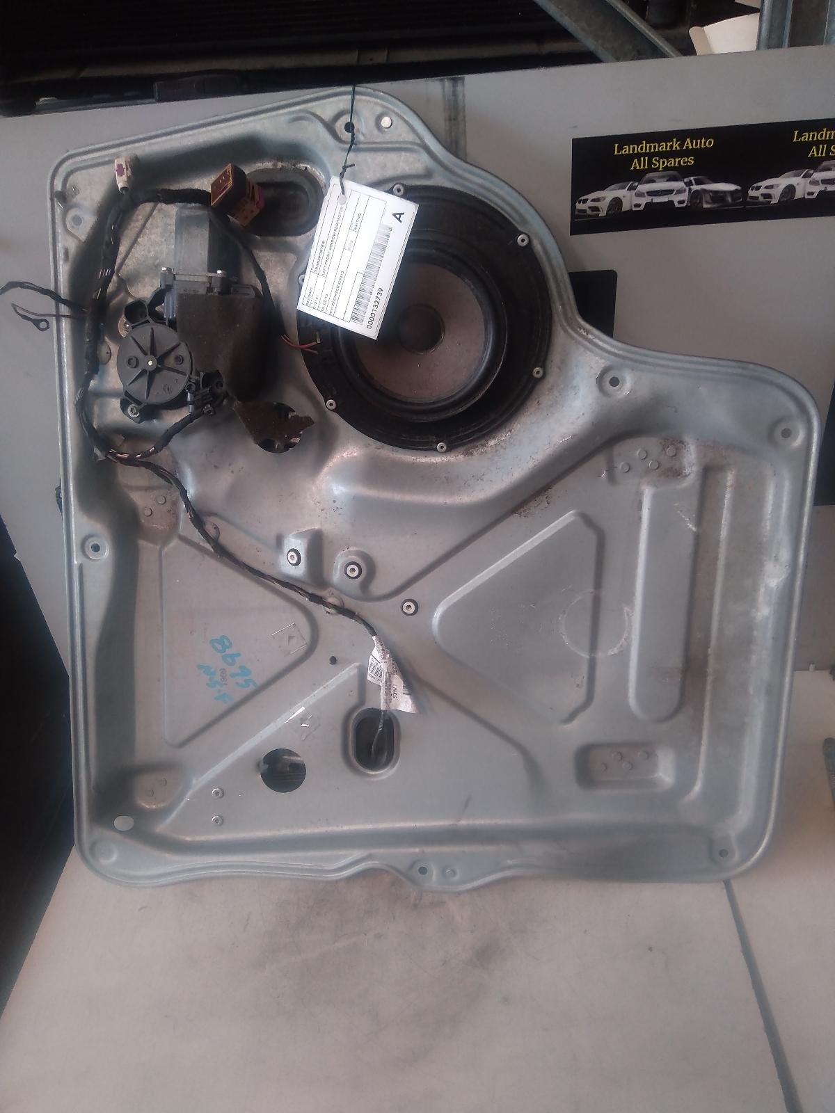 View Auto part Left Front Window Reg/Motor Volkswagen Transporter 2016