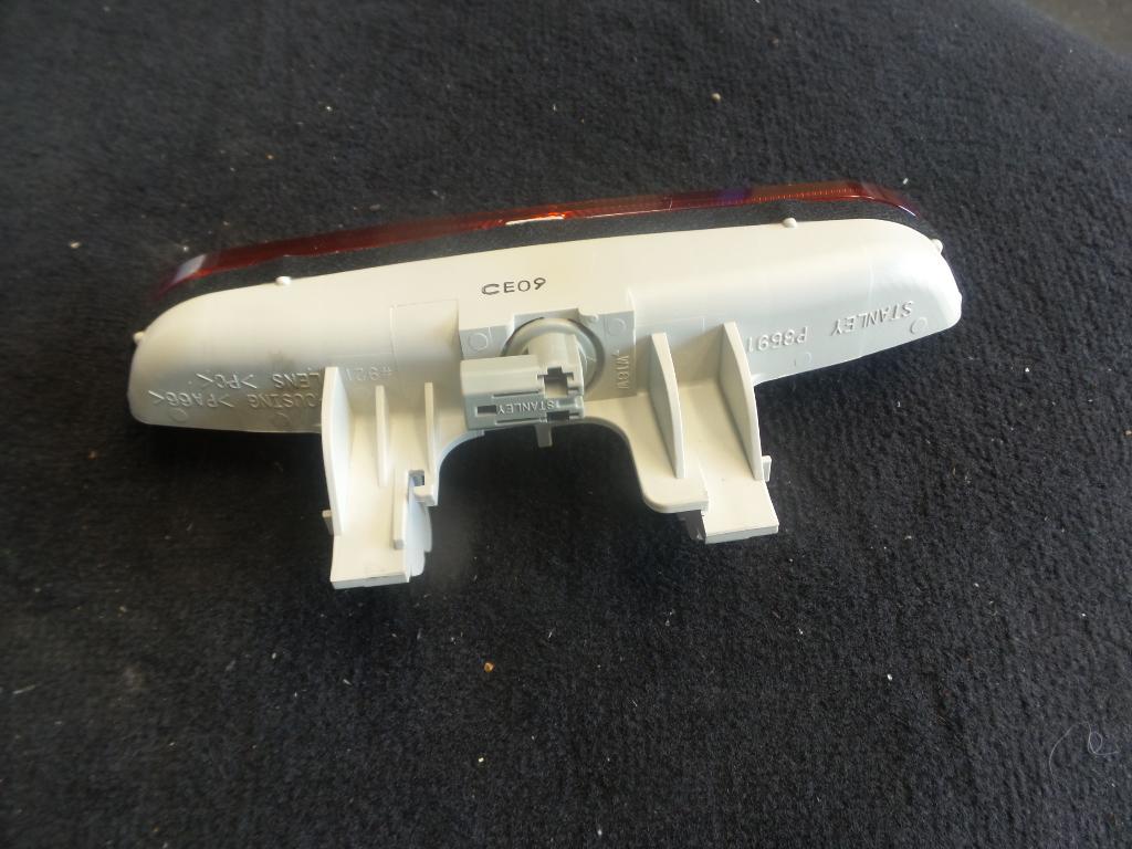 View Auto part High Level Stoplight Mazda 3 2013