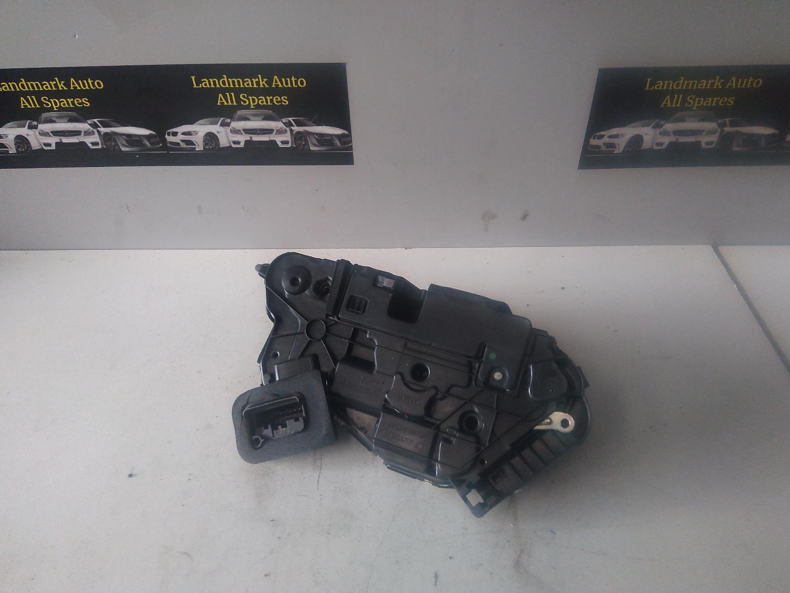 View Auto part Door/Boot/Gate Lock Volkswagen Tiguan 2019