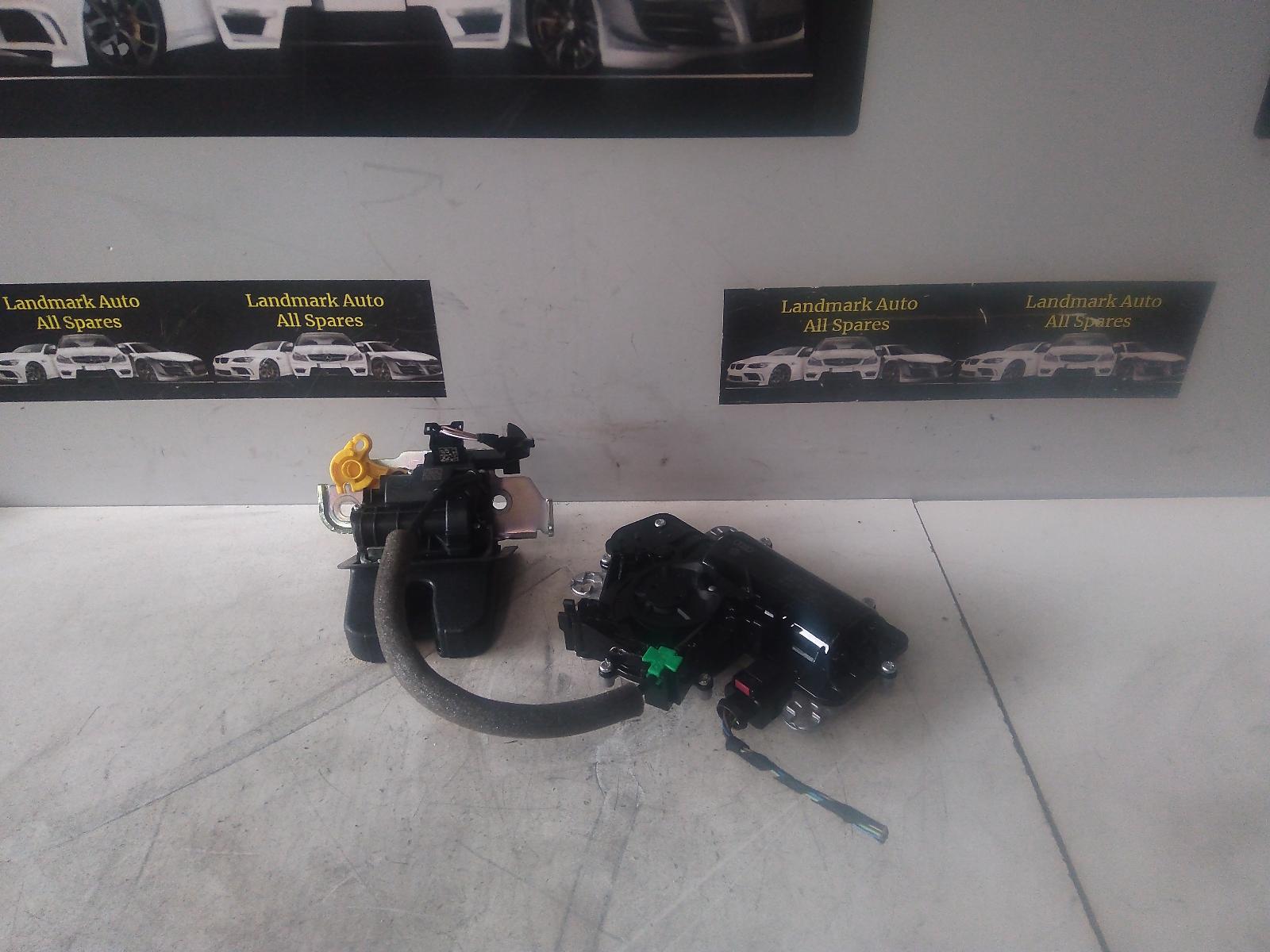 View Auto part Door/Boot/Gate Lock Volkswagen Tiguan 2019