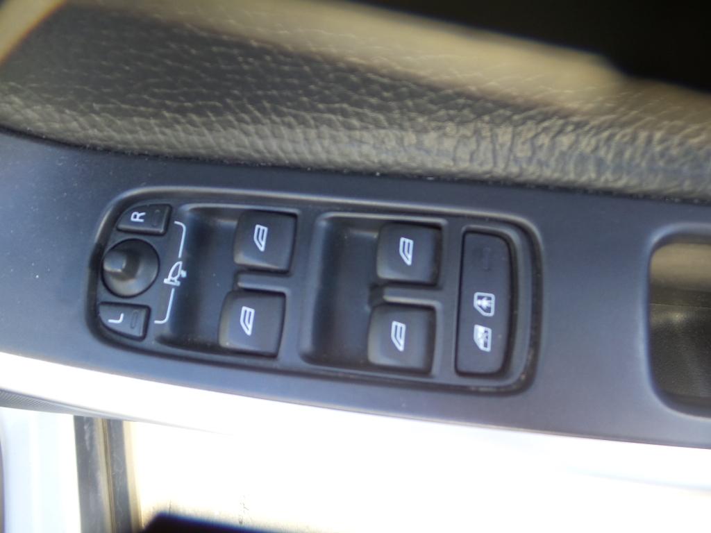 2010 Volvo Xc60 Door/Boot/Gate Lock View Auto part Door/Boot/Gate Lock Volvo Xc60 2010