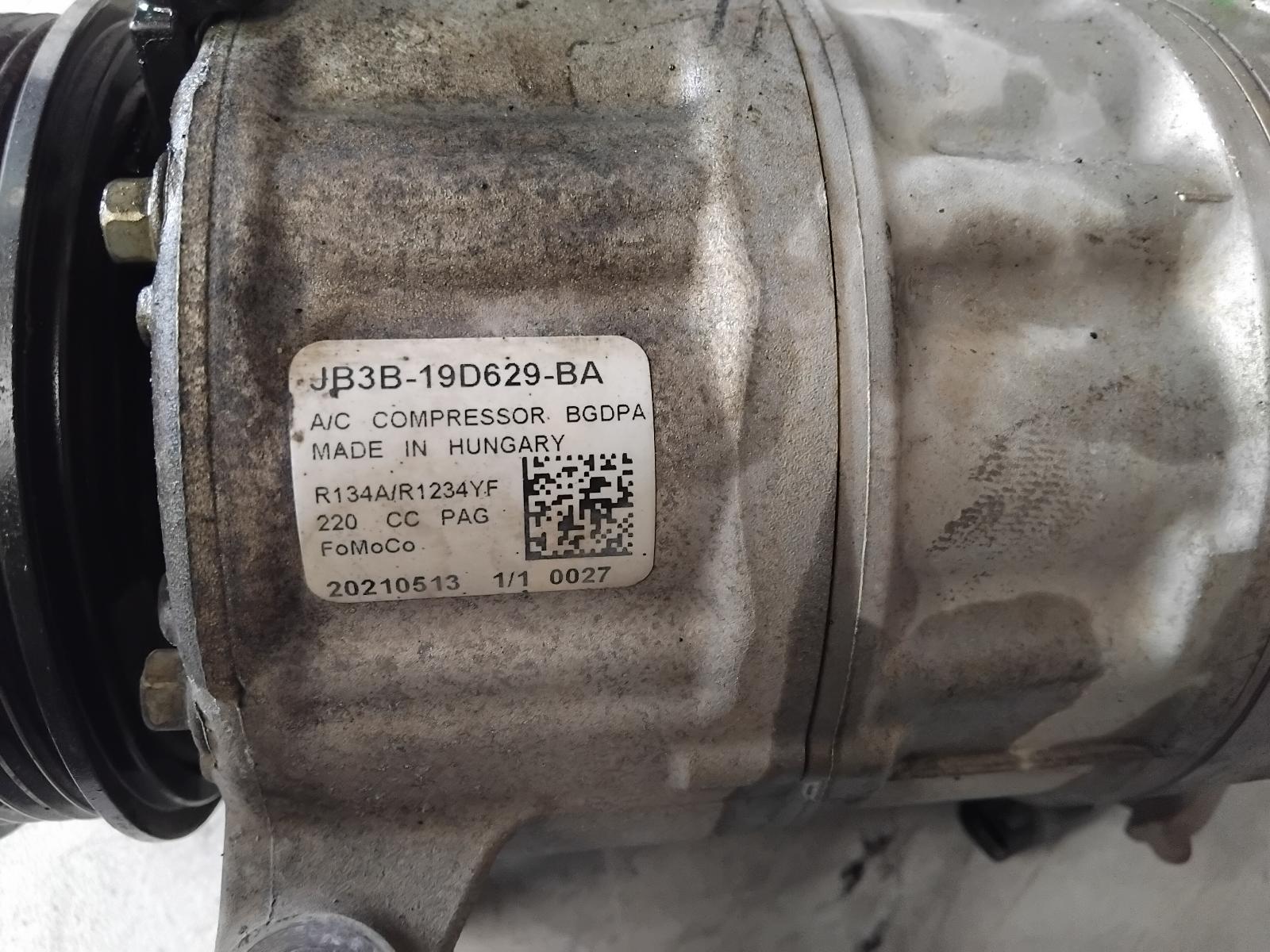 View Auto part A/C Compressor Ford Everest 2021