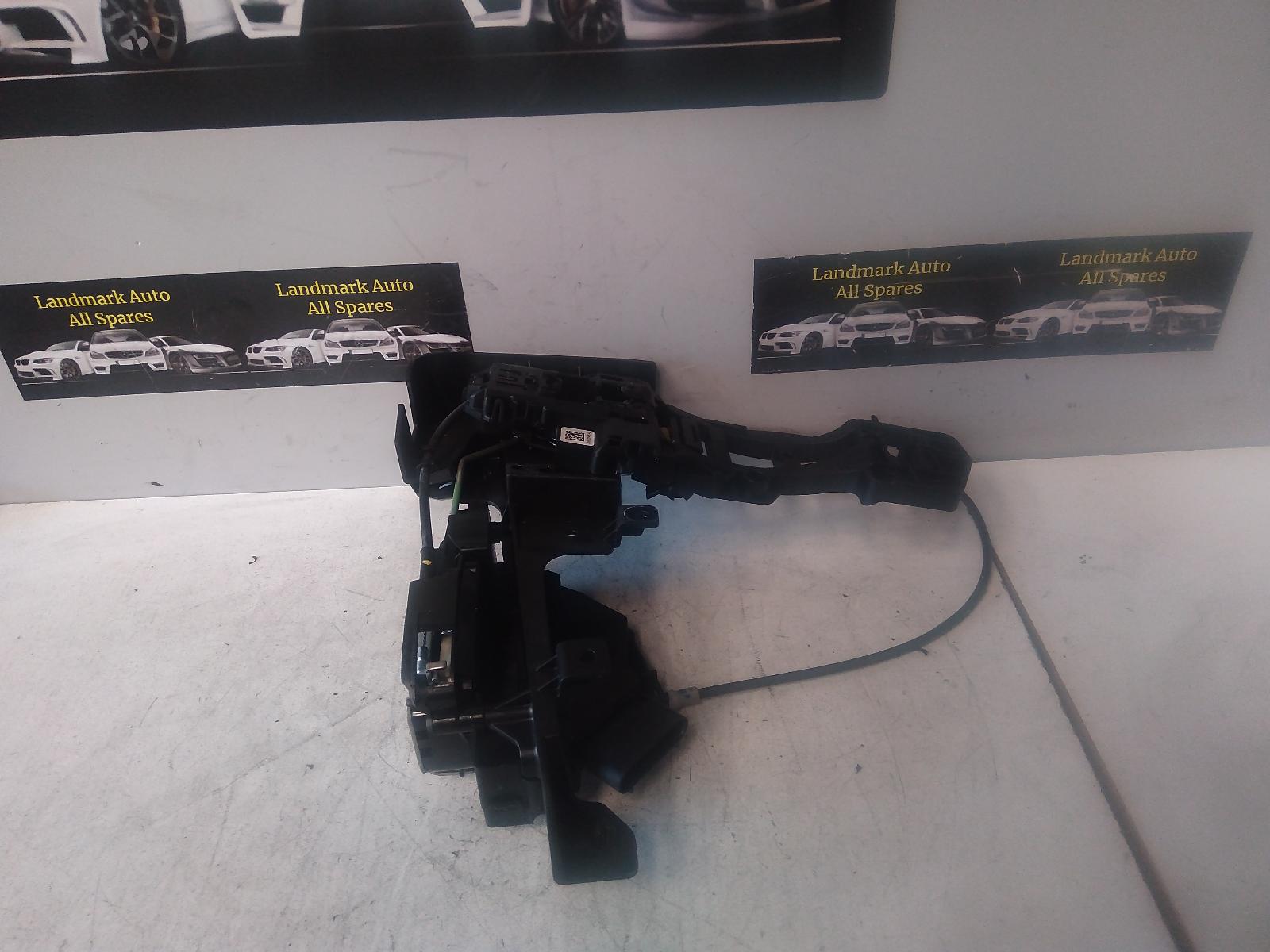 View Auto part Door/Boot/Gate Lock Ford Everest 2021