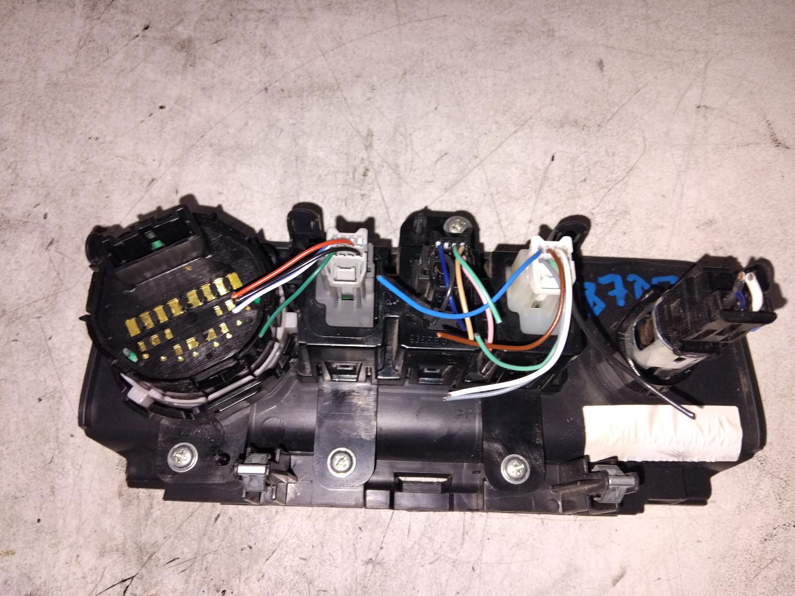 View Auto part Combination Switch Mercedes X Class 2019