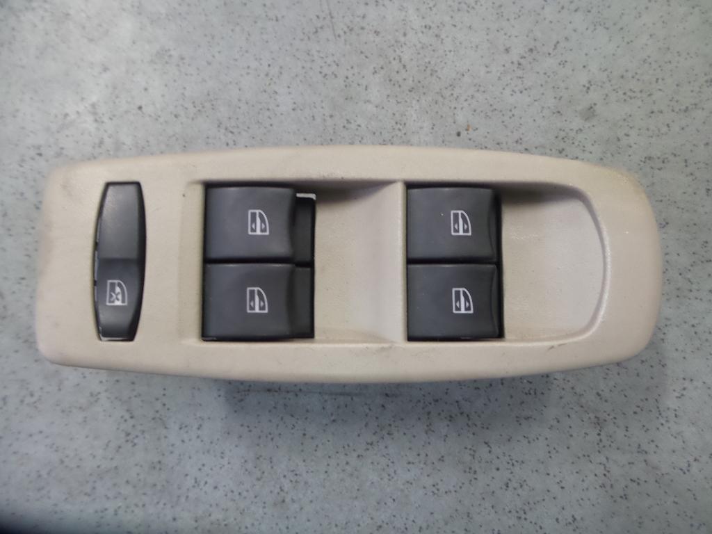 View Auto part Pwr Dr Wind Switch Renault Kaleos 2009