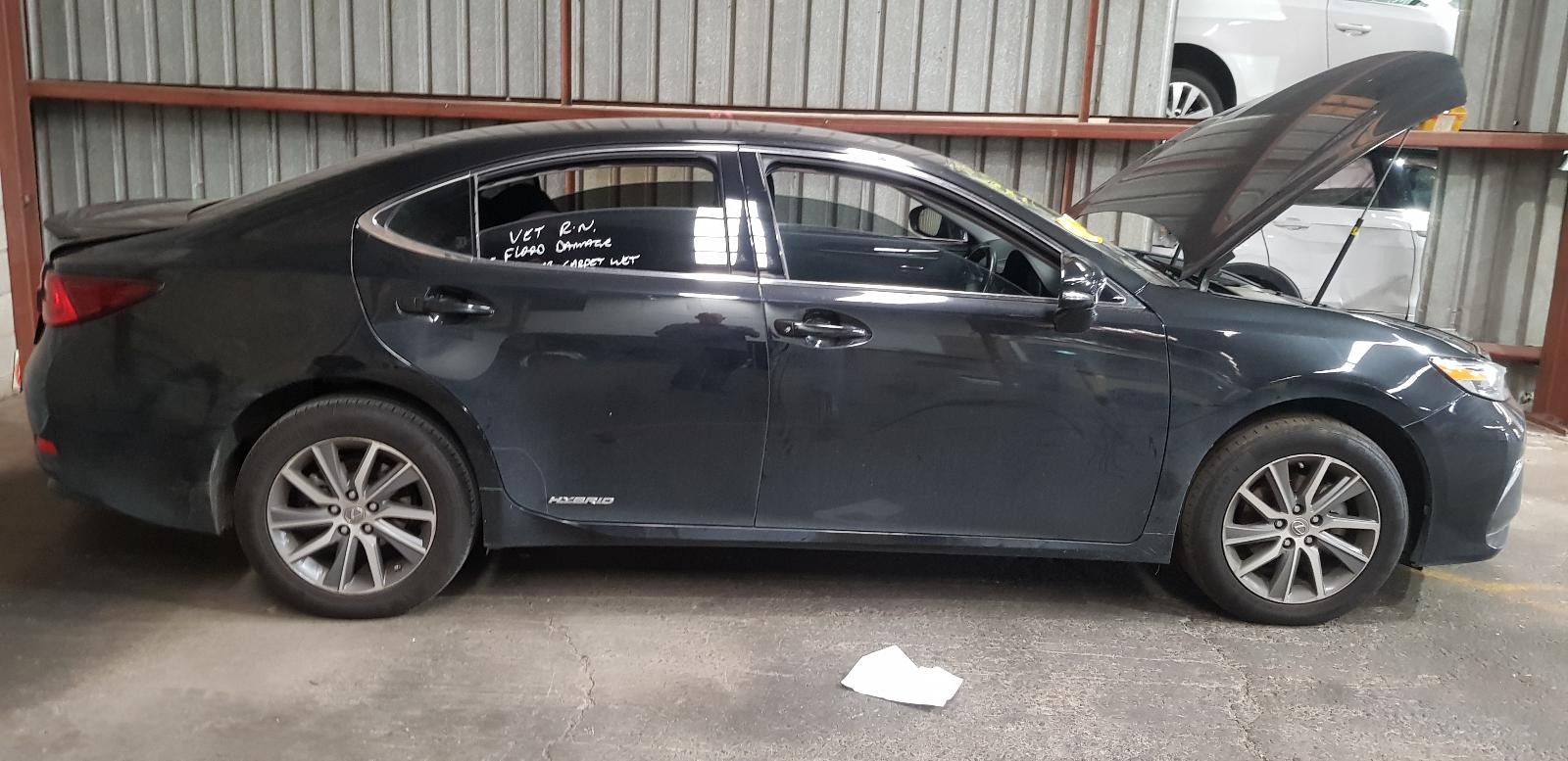 2016 Lexus Es Series (13-) A/C Condenser View Auto part A/C Condenser Lexus Es Series (13-) 2016