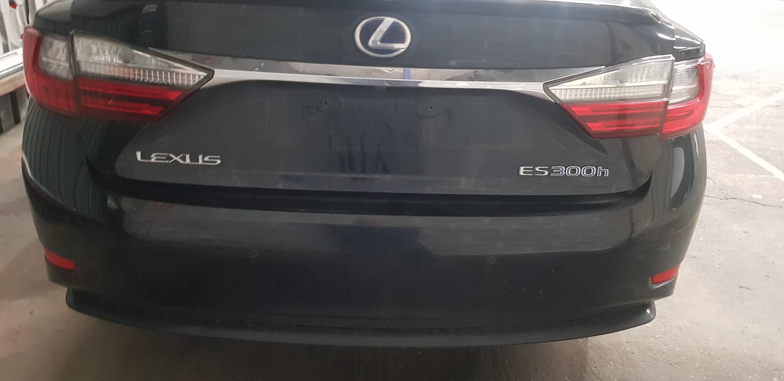 2016 Lexus Es Series (13-) A/C Condenser View Auto part A/C Condenser Lexus Es Series (13-) 2016