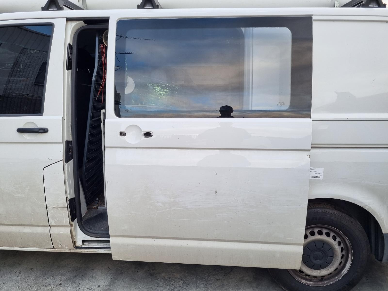 View Auto part Seatbelt/Stalk Volkswagen Transporter 2016