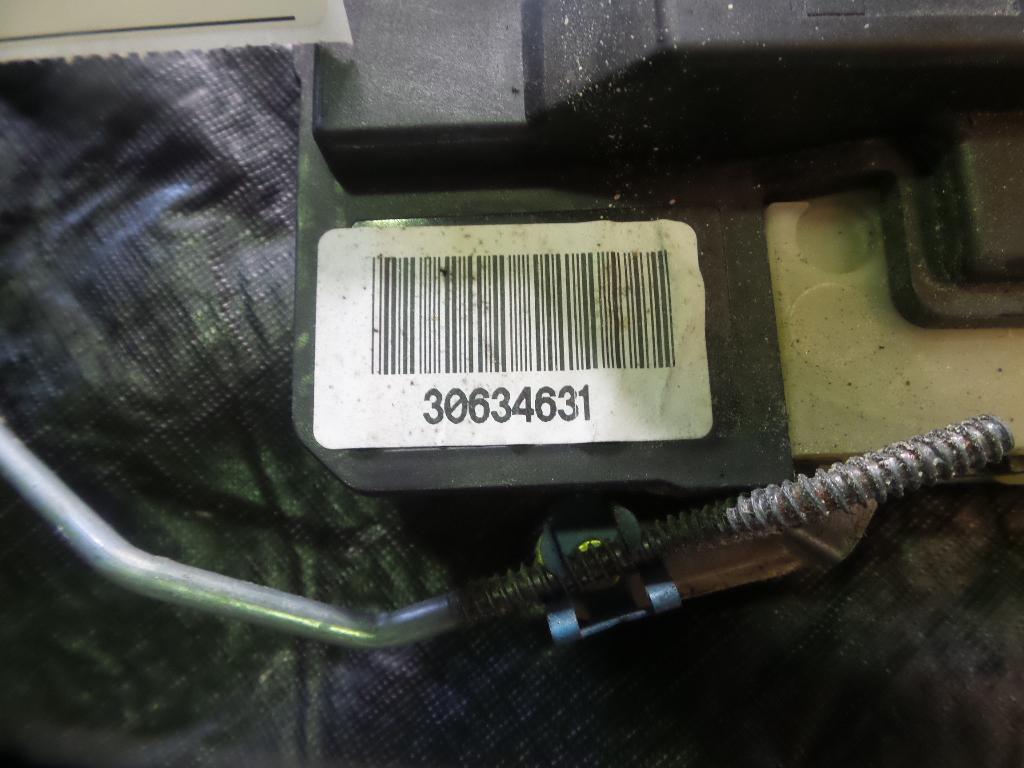 2004 Volvo Xc90 Door/Boot/Gate Lock View Auto part Door/Boot/Gate Lock Volvo Xc90 2004