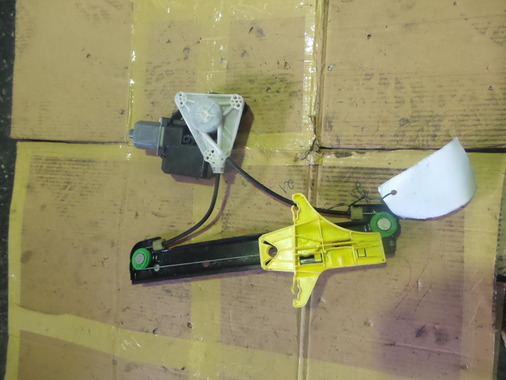 View Auto part Right Rear Wnd Reg/Motor Volkswagen Polo 2013