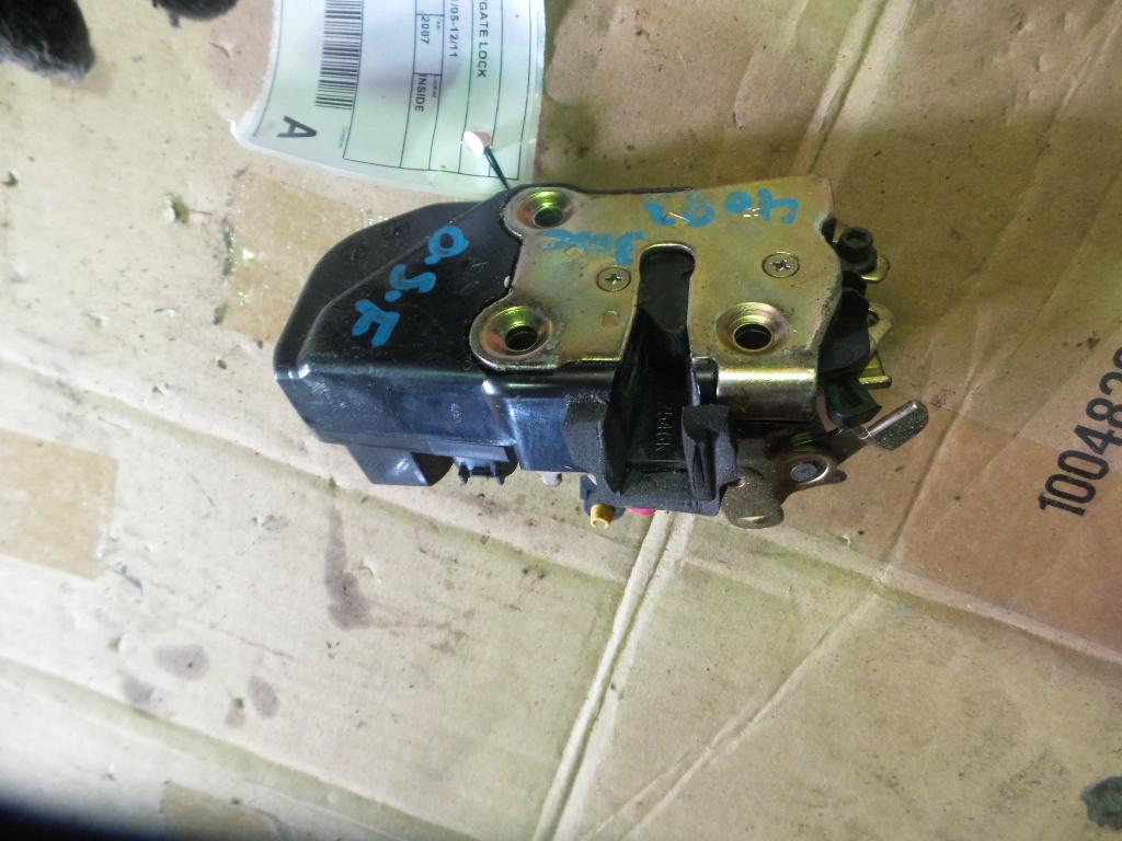 2007 Chrysler 300c Door/Boot/Gate Lock View Auto part Door/Boot/Gate Lock Chrysler 300c 2007