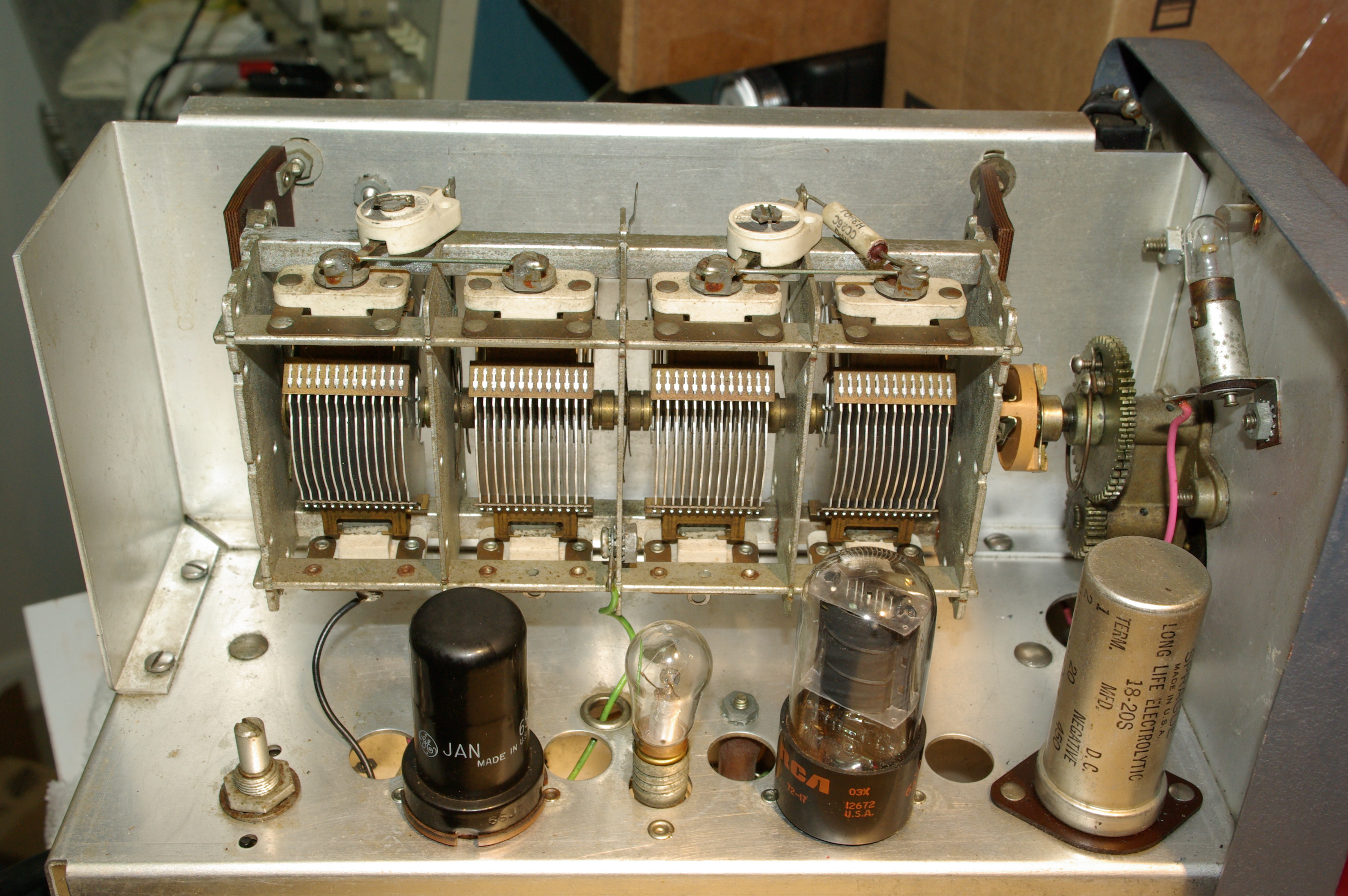 HP200 inside view