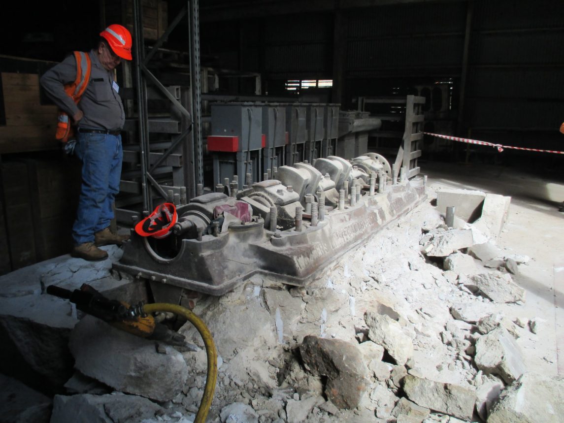 getting the enginge out