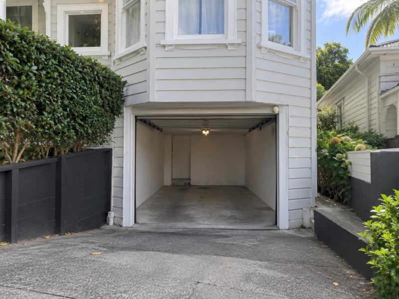 Single garage - Grey Lynn