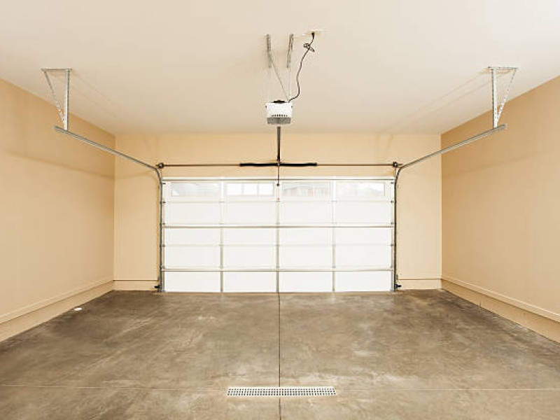 Natalie Place Garage