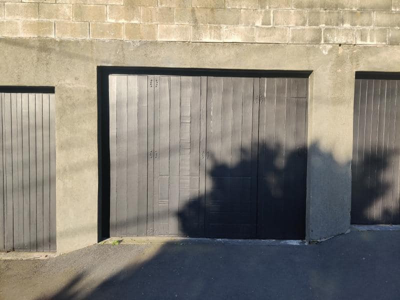 Convenient, Secure Garage in Northland