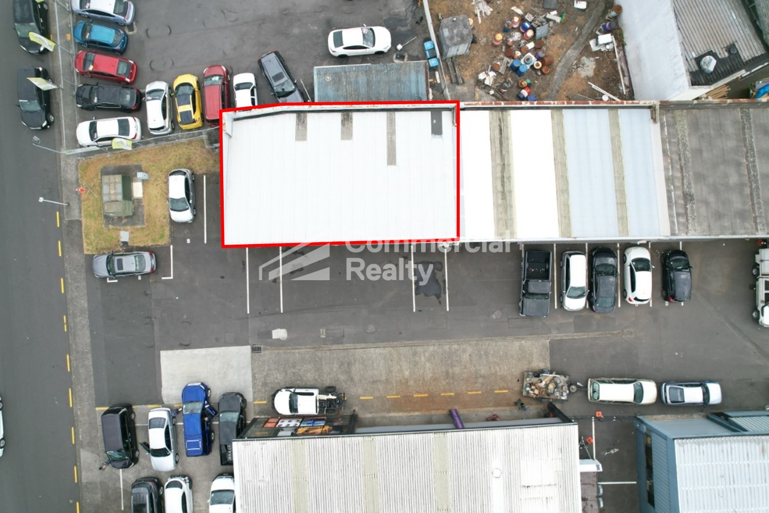 PRICE REDUCED! OWNER WANTS ACTION! PRESENT OFFERS! - Image 4