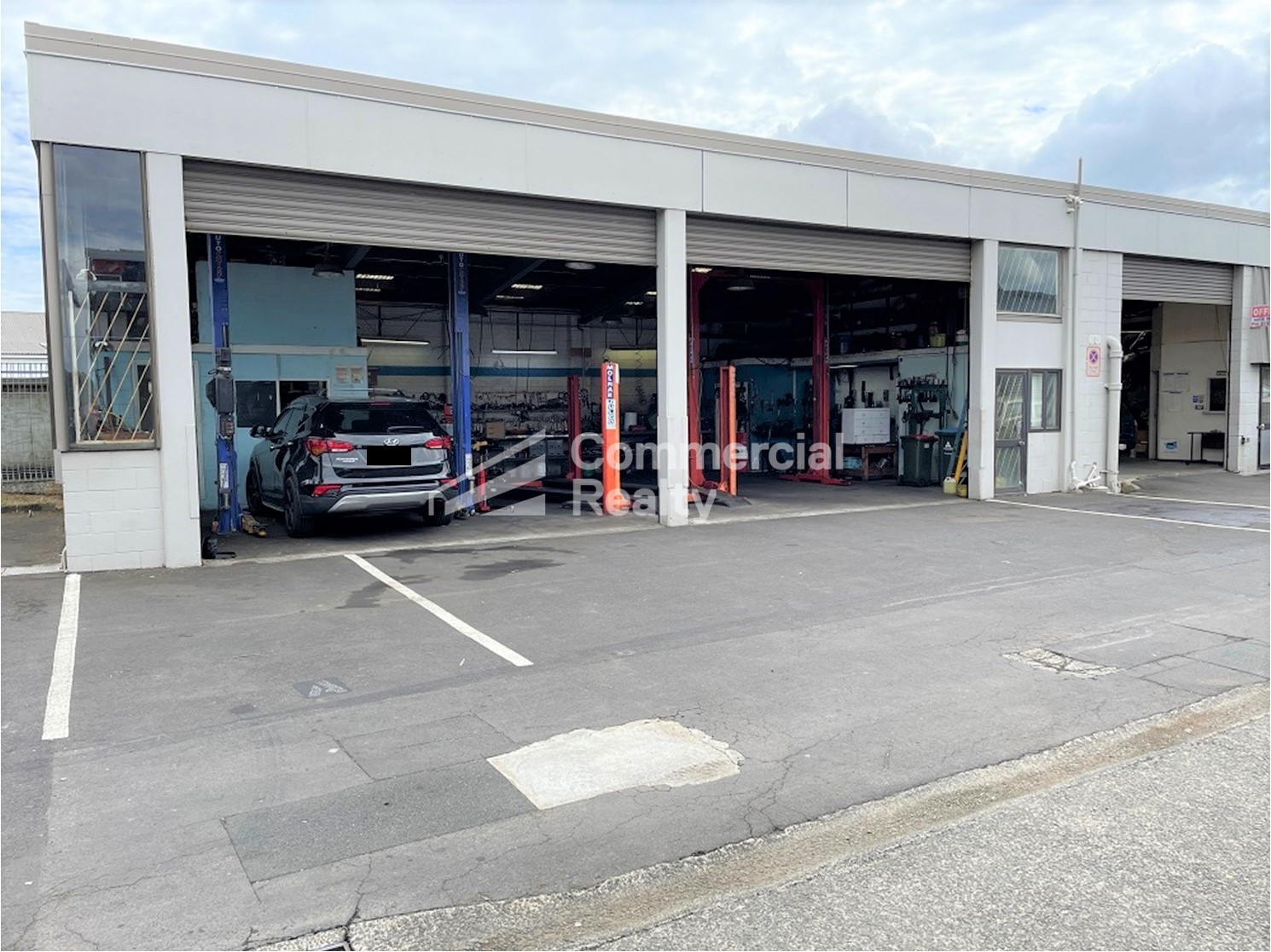 PRICE REDUCED! OWNER WANTS ACTION! PRESENT OFFERS! - Image 2