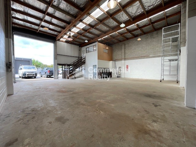 186sqm Gem of a Unit on Andromeda Cres - Image 2