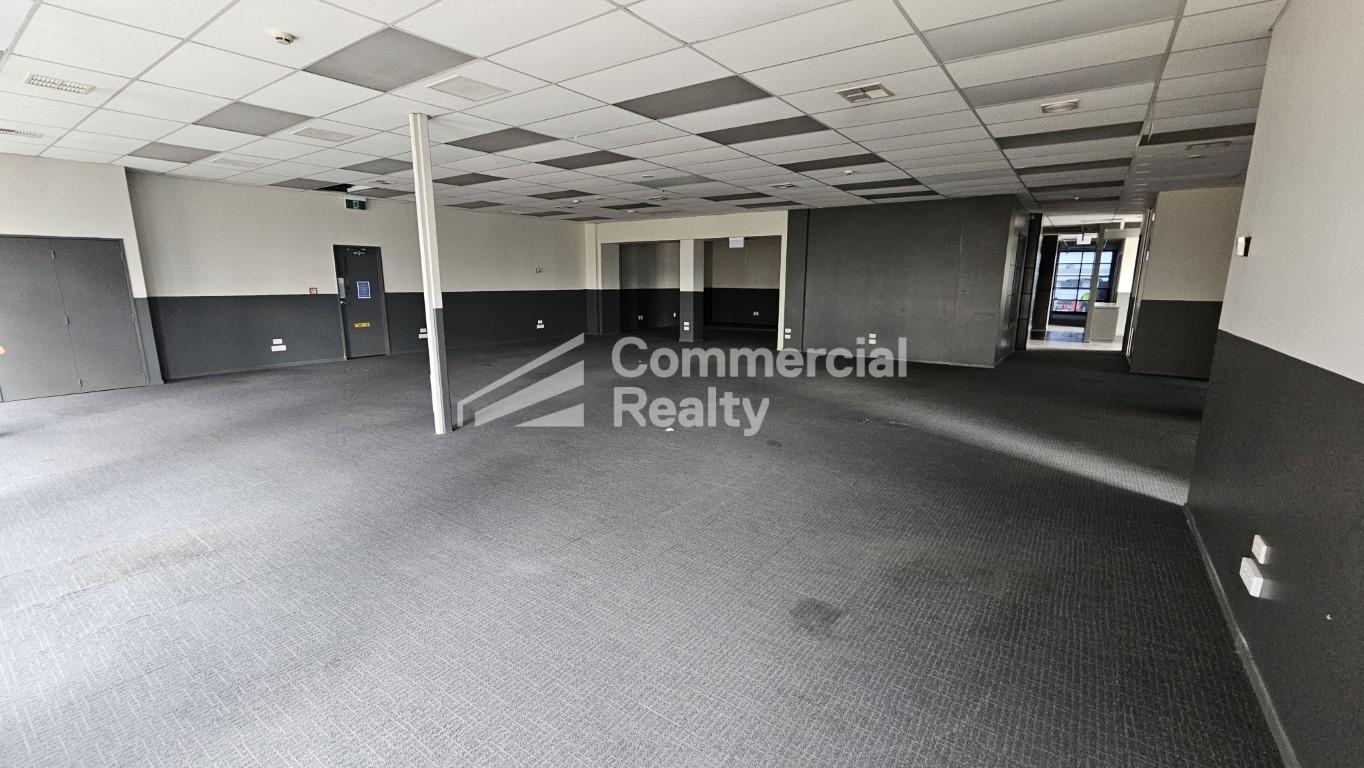 1891sqm Warehouse in Penrose - Image 4