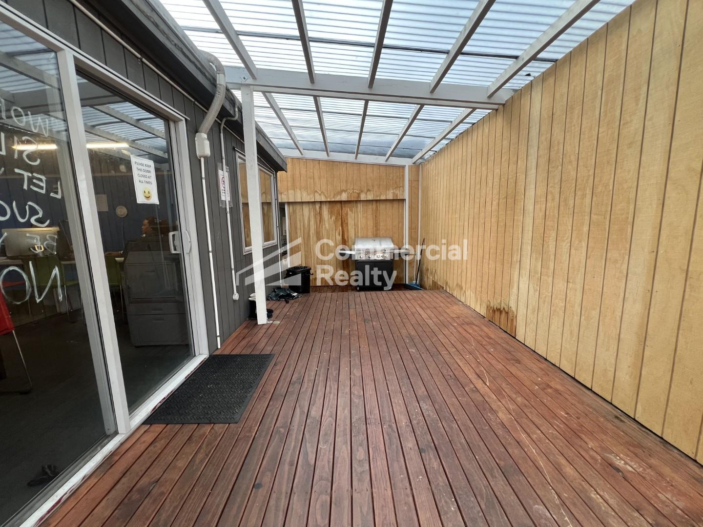 High Demand Location - Yard with offices - Image 4