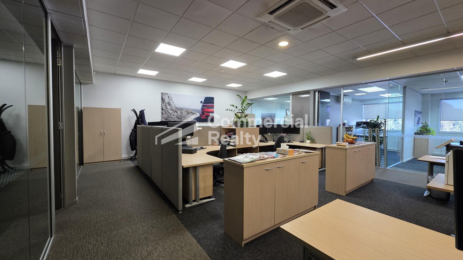 Tidy Warehouse & Office, Prime position - Image 7