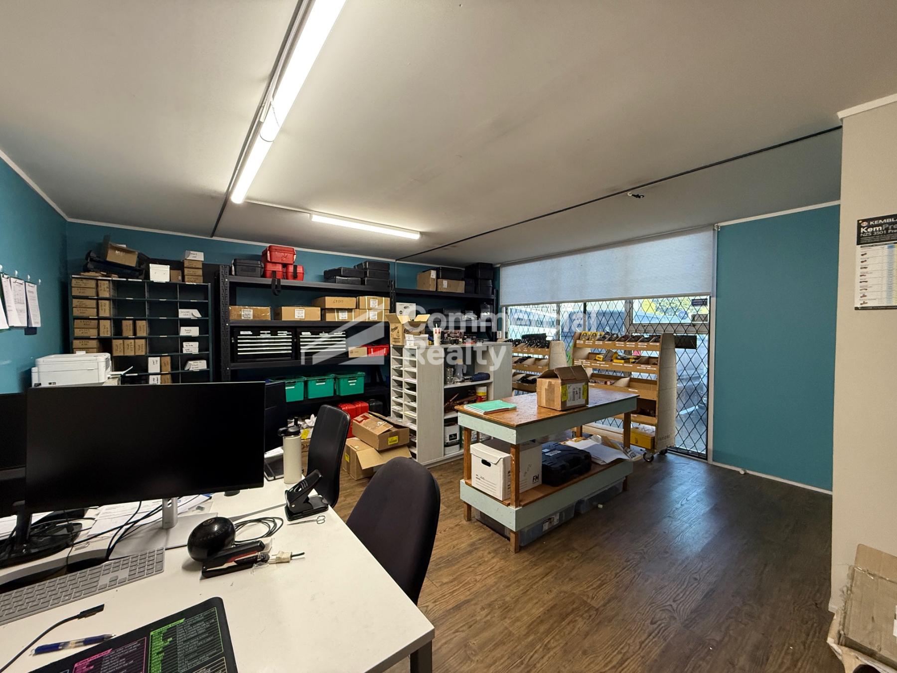 120sqm Warehouse and Office on Polaris Place - Image 2