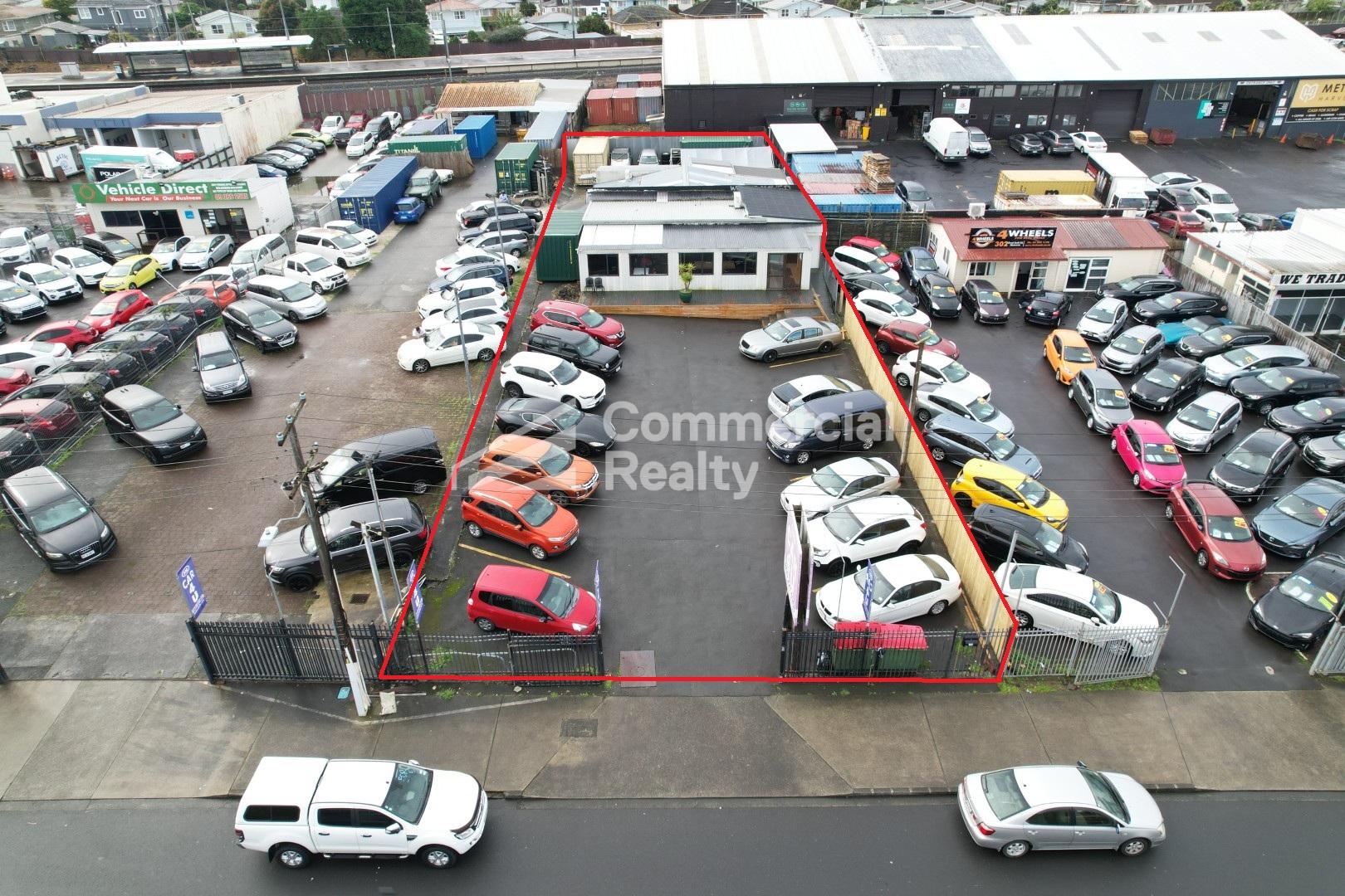 High Demand Location - Yard with offices - Image 1