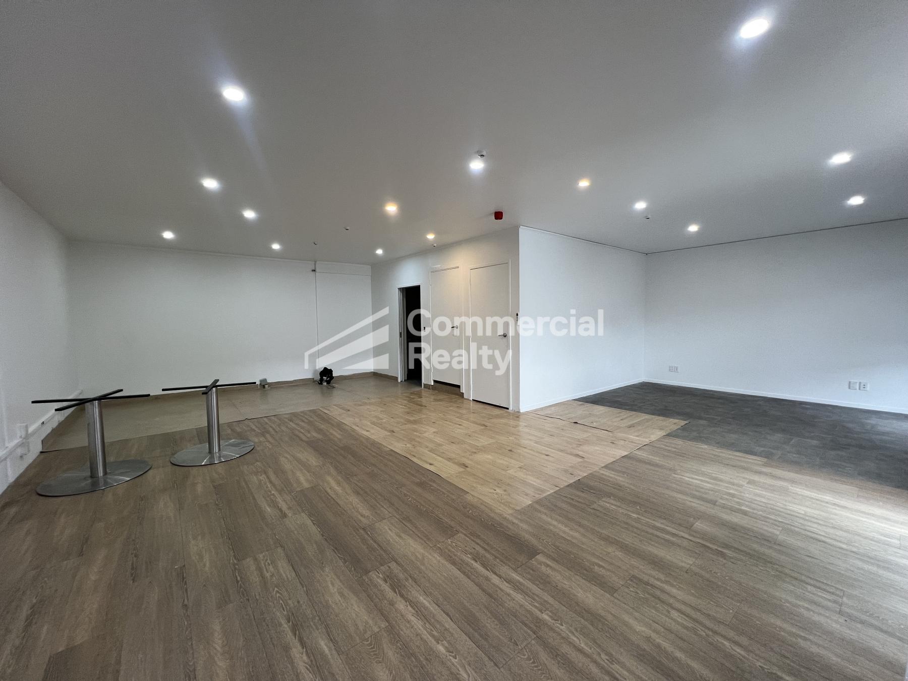 Tidy Live/Work Commercial Unit - Image 3