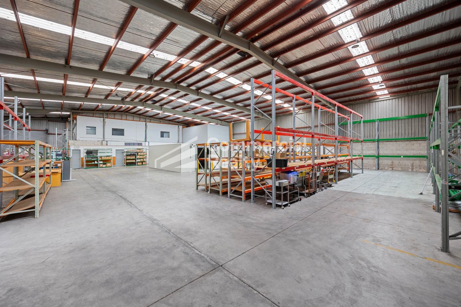 Prominent Corner Site with Dual Access Warehouse - Image 2