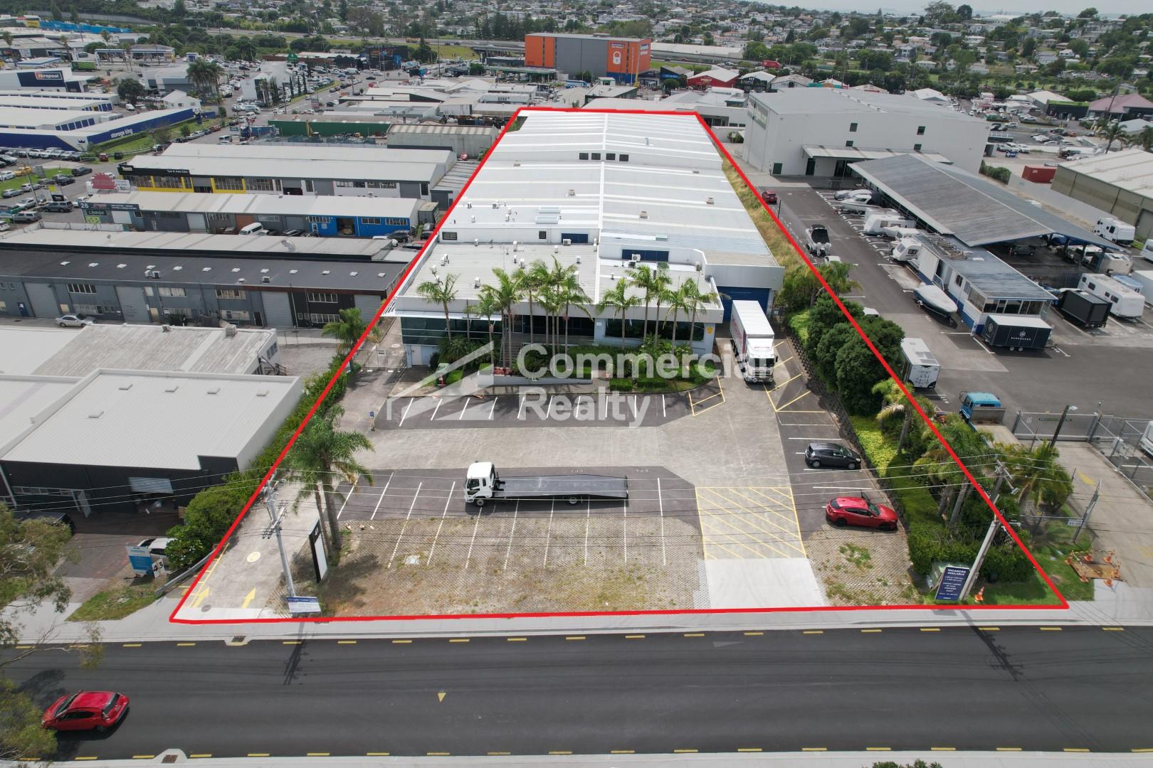 High-Stud, Flexible Industrial Facility in Wairau - Image 1