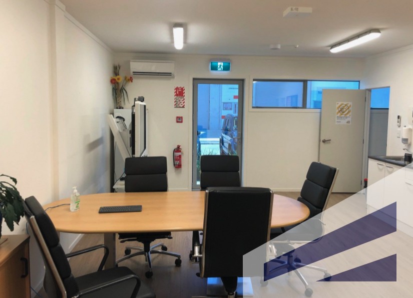 380sqm Warehouse and Office available now! - Image 4