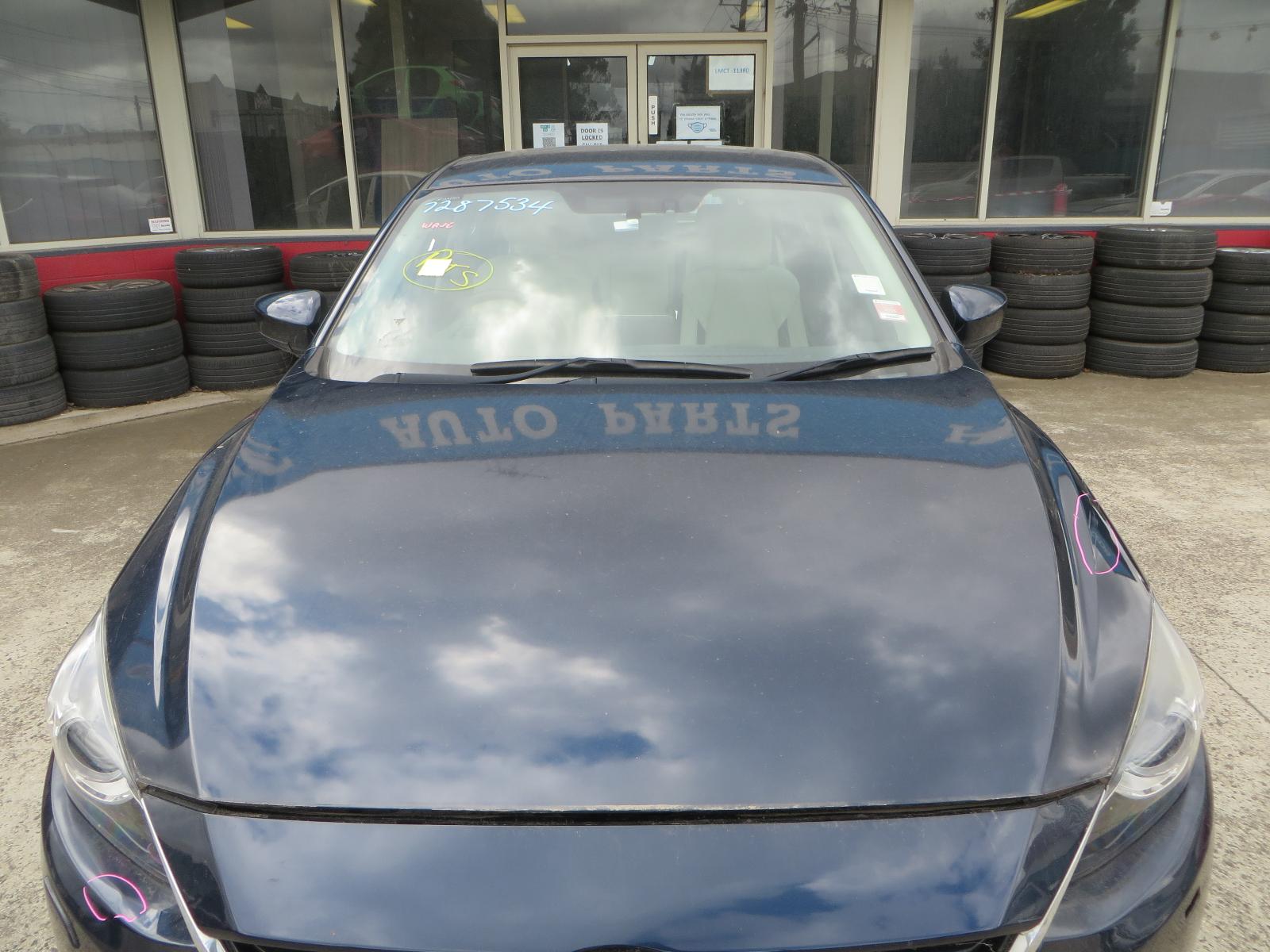 View Auto part Right Door Mirror Mazda 3 2015