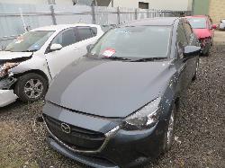 View Auto part Grille Mazda 2 2016