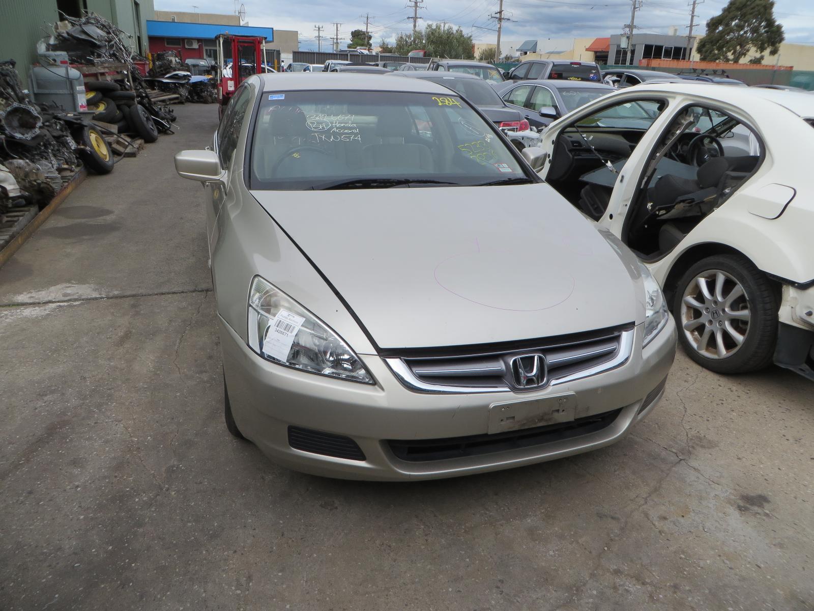 View Auto part Radiator Honda Accord 2006