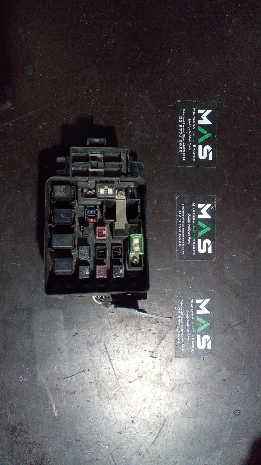 View Auto part Fuse Box Honda Civic 1998