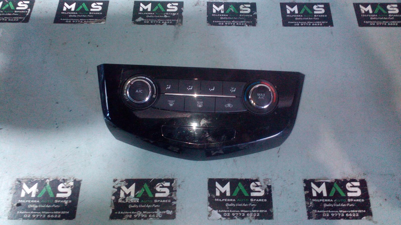 View Auto part Heater/Ac Controls Nissan Xtrail 2015