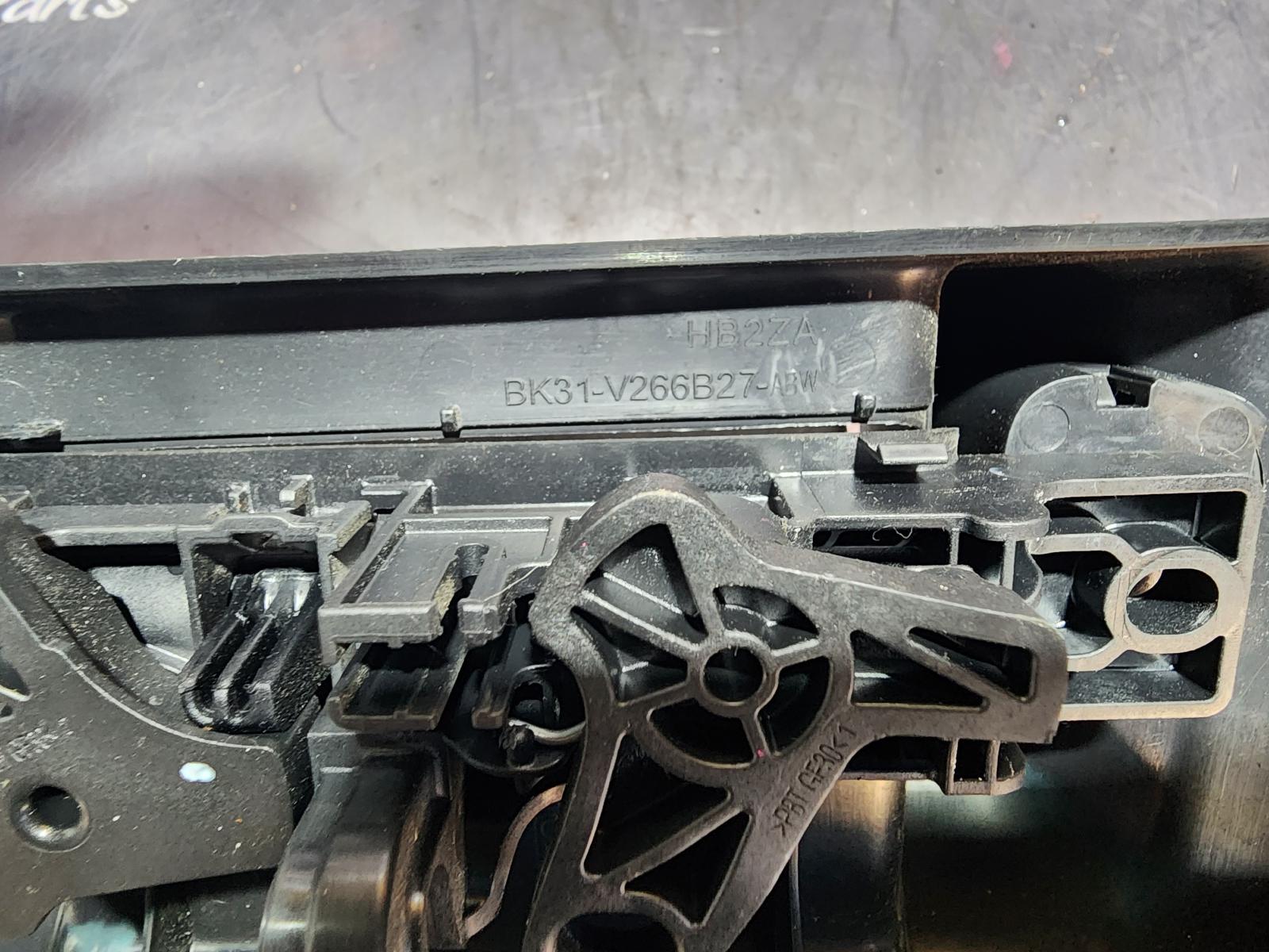 View Auto part Door Handle Ford Transit 2020