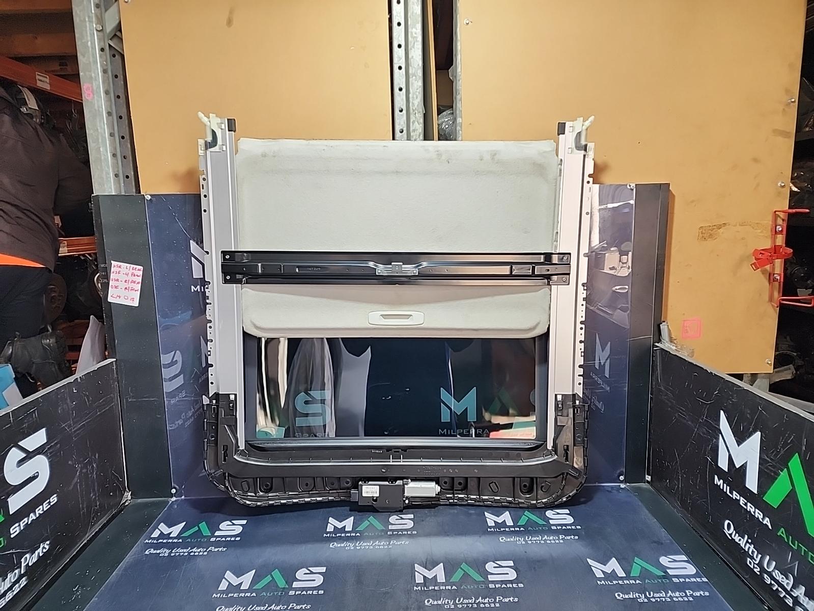 View Auto part Roof Glass/Sunroof/T Mazda 3 2009