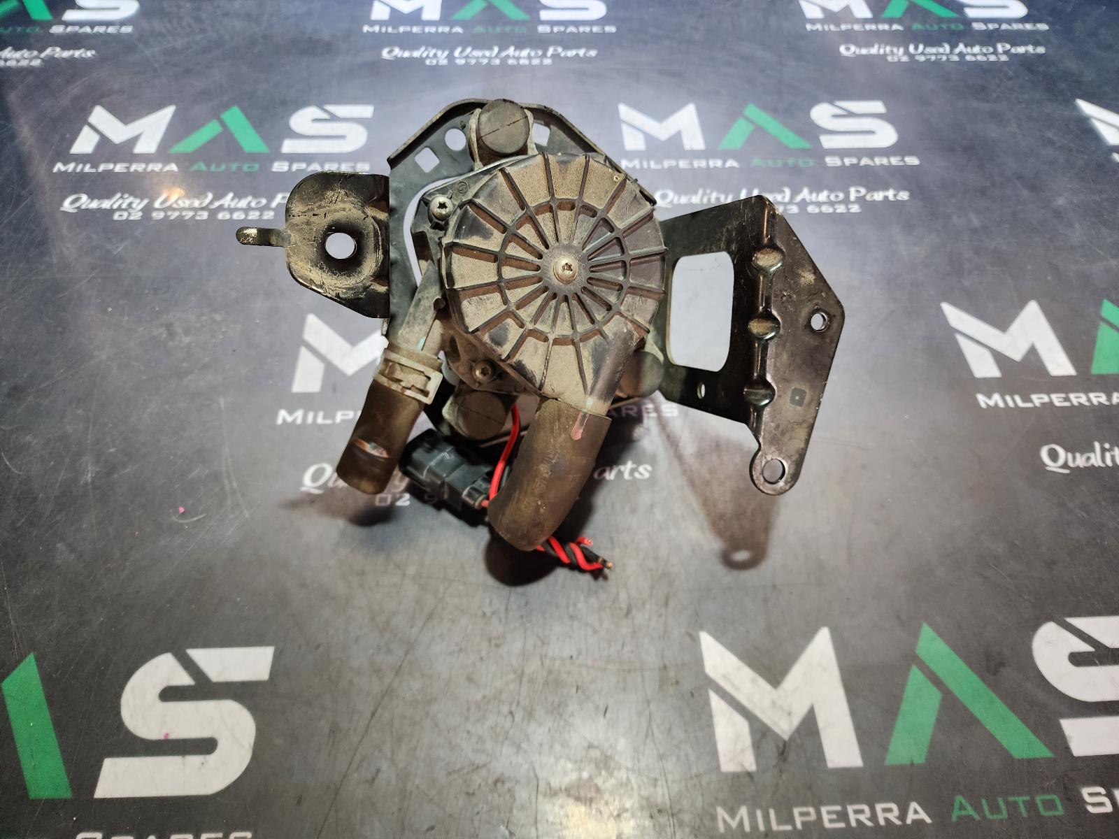 View Auto part Vacuum/Air Pump Toyota Hilux 2018