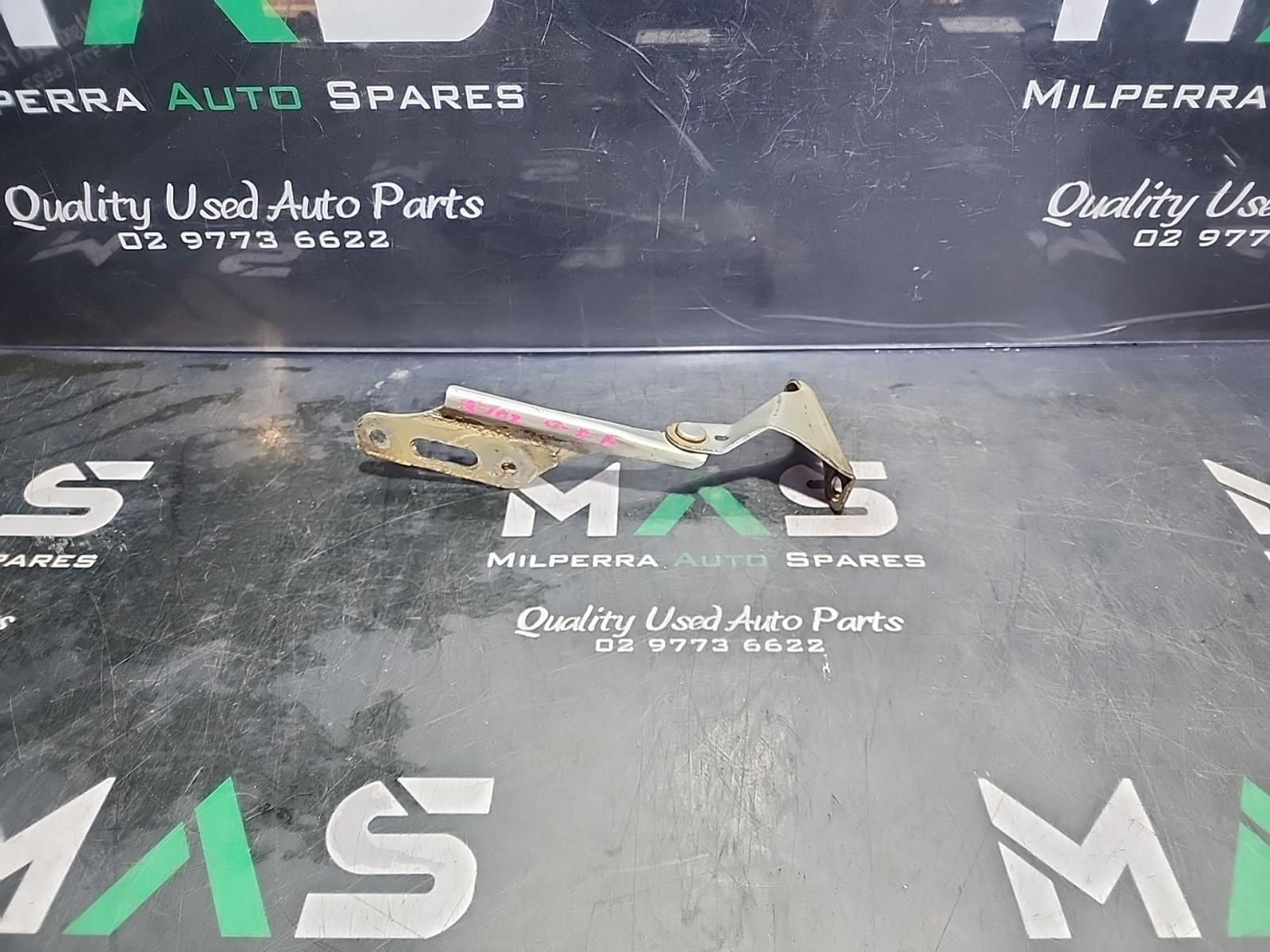 View Auto part Bonnet Hinge/Strut Honda Civic 2004
