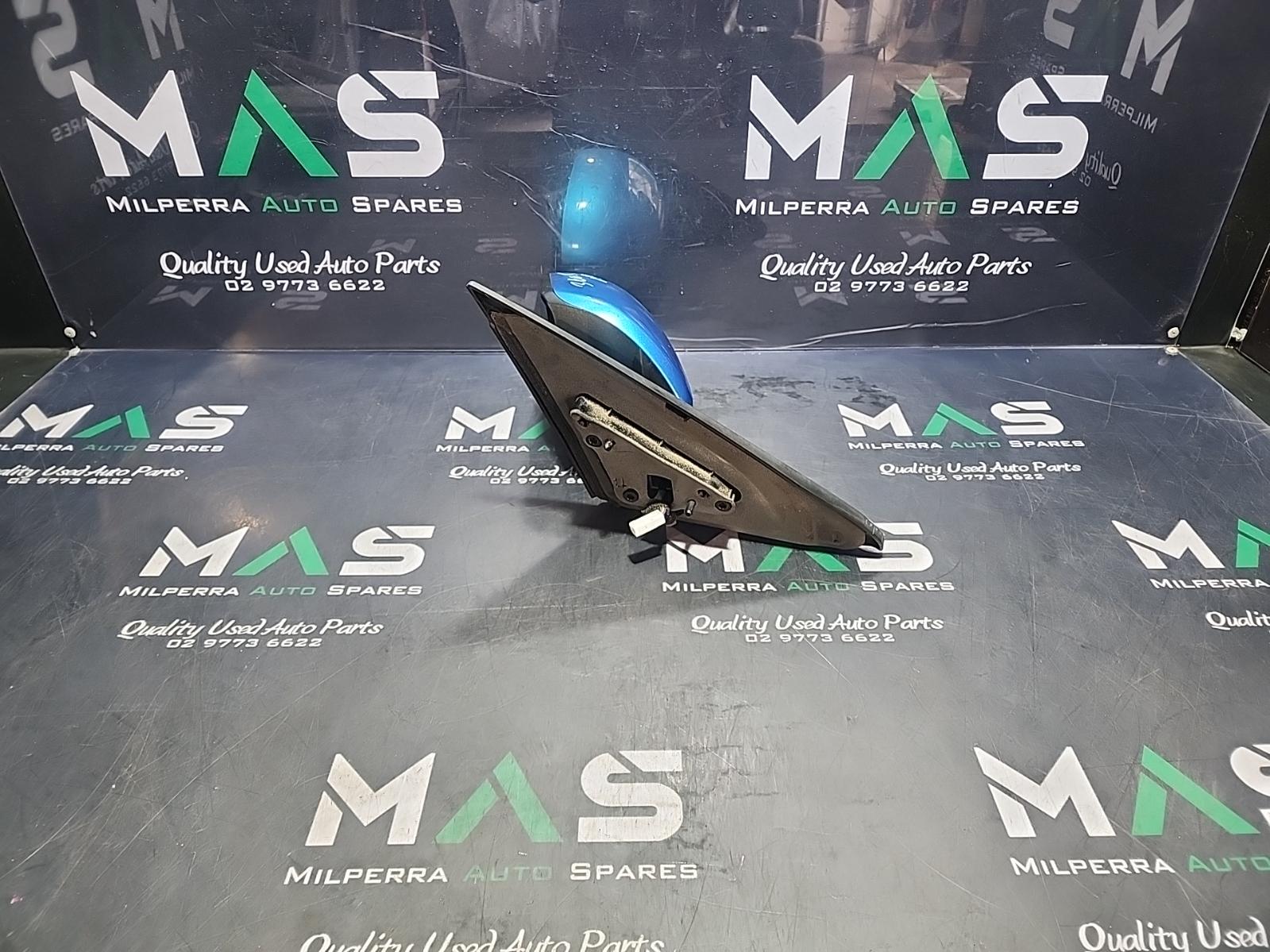 View Auto part Left Door Mirror Mazda 3 2009
