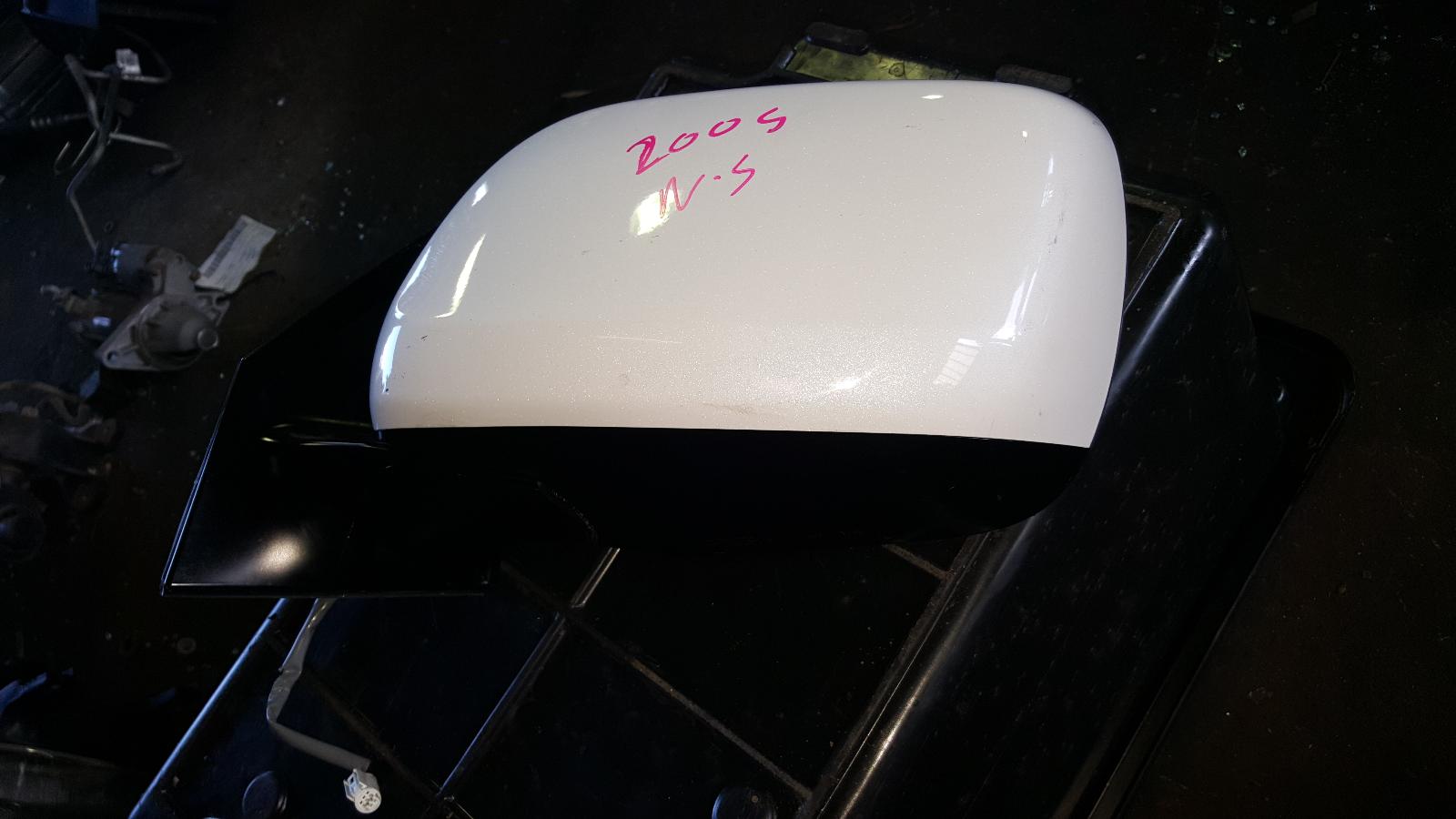 2010 Toyota Landcruiser Left Door Mirror View Auto part Left Door Mirror Toyota Landcruiser 2010