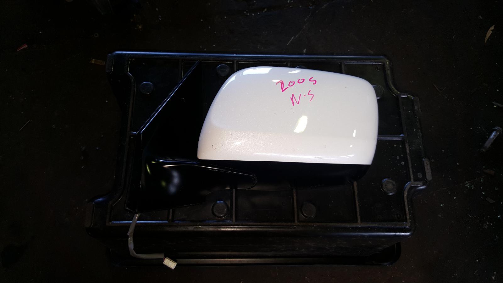 2010 Toyota Landcruiser Left Door Mirror View Auto part Left Door Mirror Toyota Landcruiser 2010