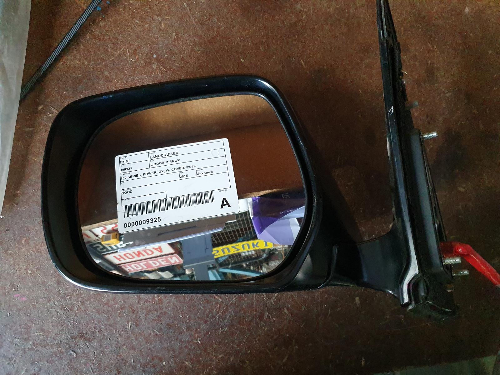2010 Toyota Landcruiser Left Door Mirror View Auto part Left Door Mirror Toyota Landcruiser 2010