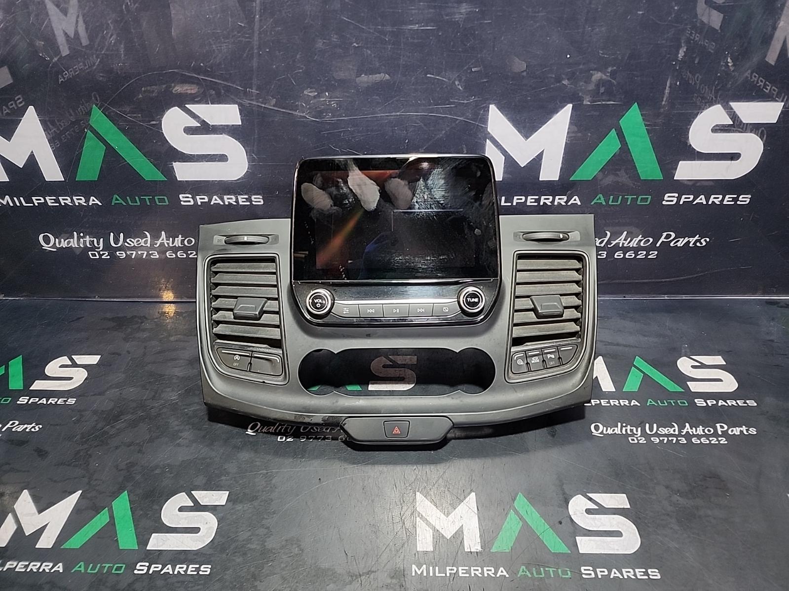 View Auto part Radio/Cd/Dvd/Sat/Tv Ford Transit 2020