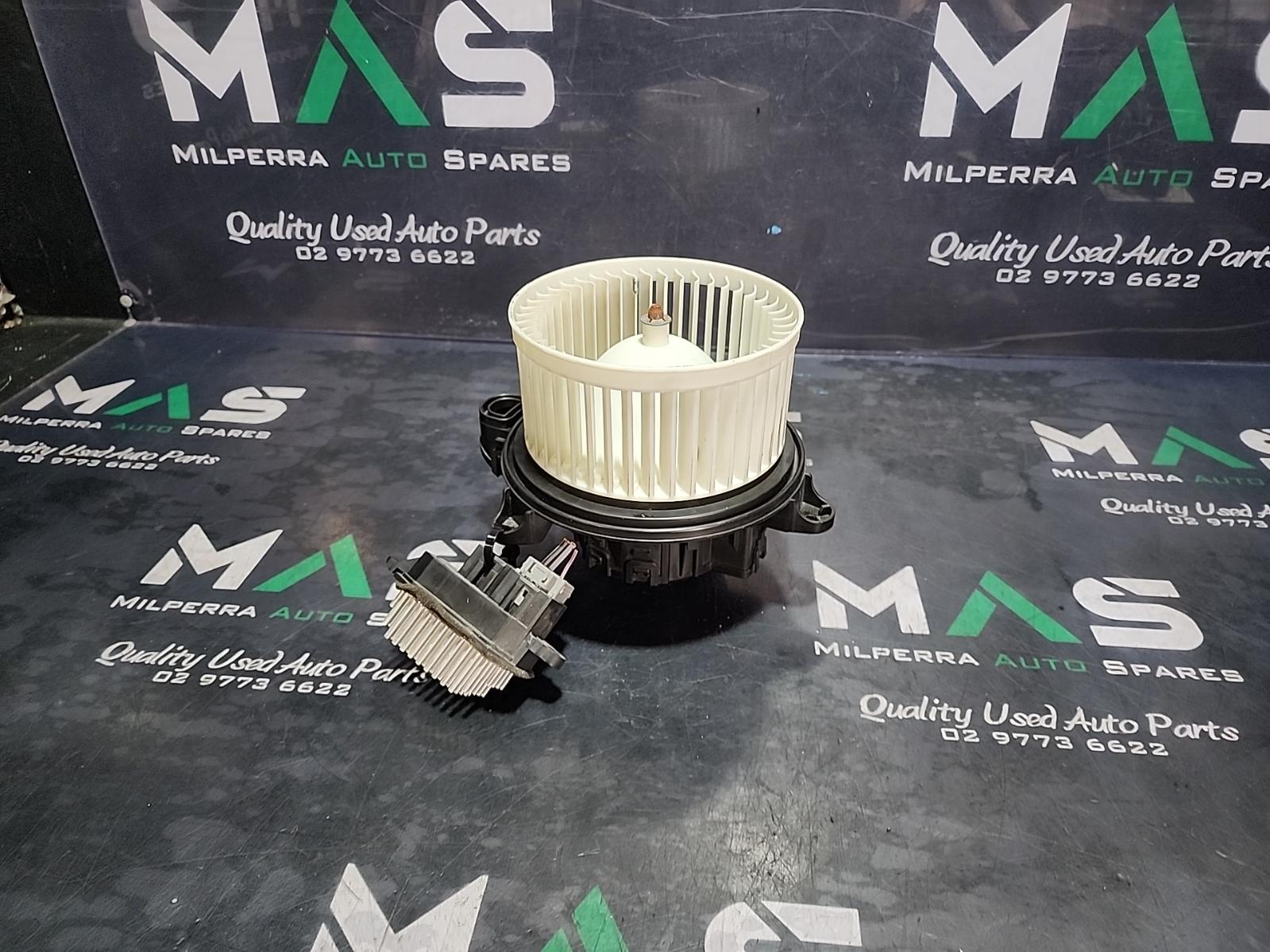 View Auto part Heater Fan Motor Ford Transit 2020